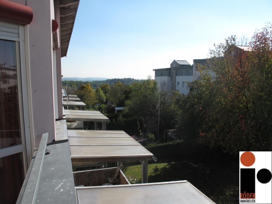 Wohnen im obersten Stock mit schönem Ausblick in der Weststadt von Ravensburg, 88213 Ravensburg, Dachgeschosswohnung