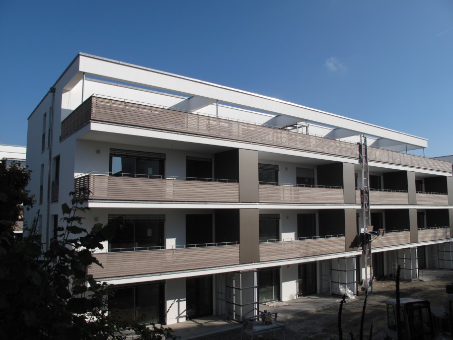 Erstbezug – Ruhige 4-Zimmerwohnung mit schönem Balkon direkt im Zentrum, 88048 Friedrichshafen (Ailingen), Etagenwohnung