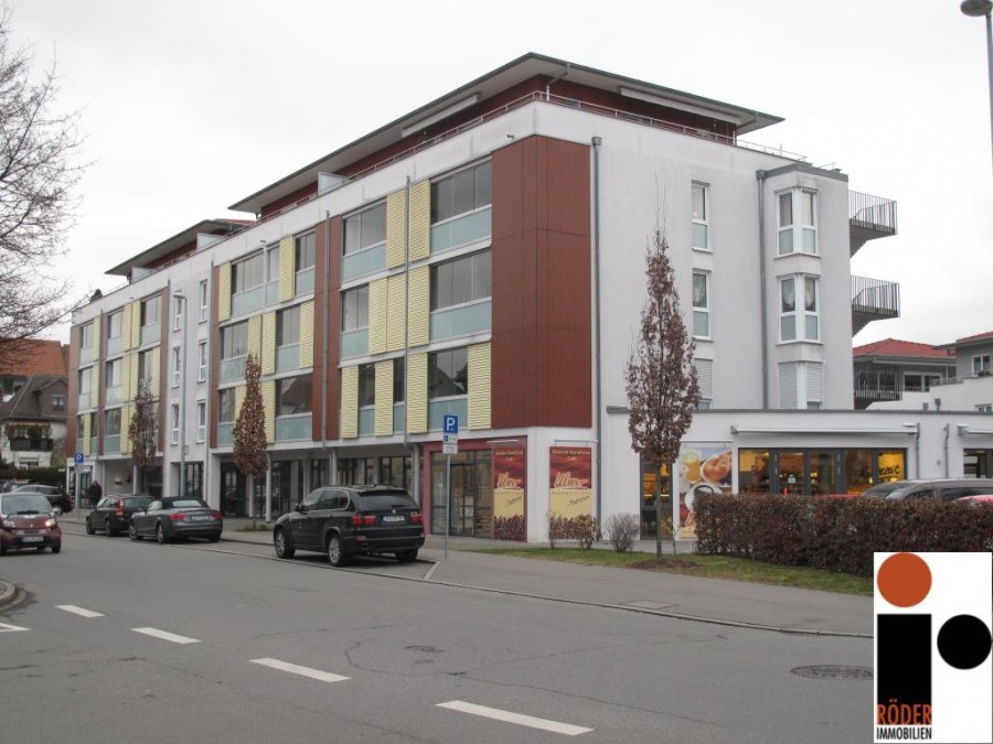 Kleine Dienstleistungsfläche in werbewirksamer Lage von Ravensburg Süd, 88214 Ravensburg, Bürohaus