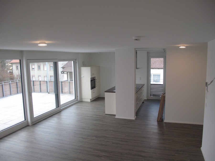 – Erstbezug – Ruhige 3-Zimmer Penthousewohnung mit großer Dachterrasse, 88048 Friedrichshafen (Ailingen), Penthousewohnung