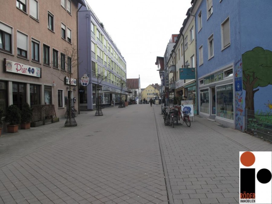 Günstige Büro-, Lager- oder Ateliermöglichkeit mitten im Zentrum von Friedrichshafen, 88045 Friedrichshafen, Bürohaus