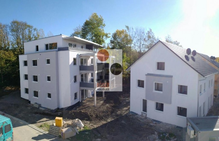 3-Zimmerneubauwohnung in einem 8-Familienhaus mitten in Mochenwangen, 88284 Wolpertswende-Mochenwangen, Etagenwohnung