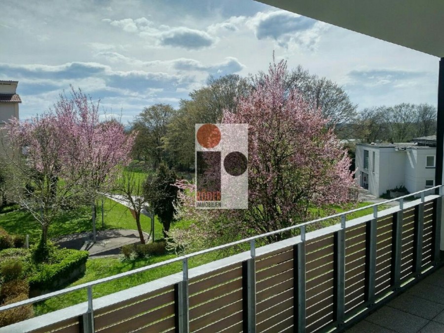 Neuwertige 3-Zimmerwohnung mit schönem Südbalkon
im Ortszentrum von Ailingen, 88048 Friedrichshafen (Ailingen), Etagenwohnung