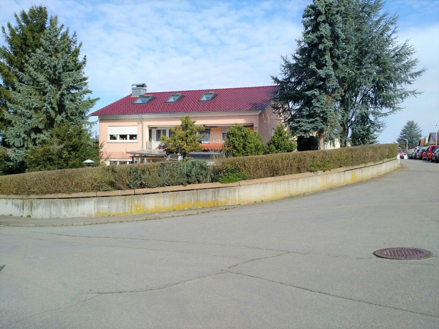 Viel Platz haben Sie in diesem 3-Familienhaus im Ravensburger Süden, 88214 Ravensburg, Mehrfamilienhaus
