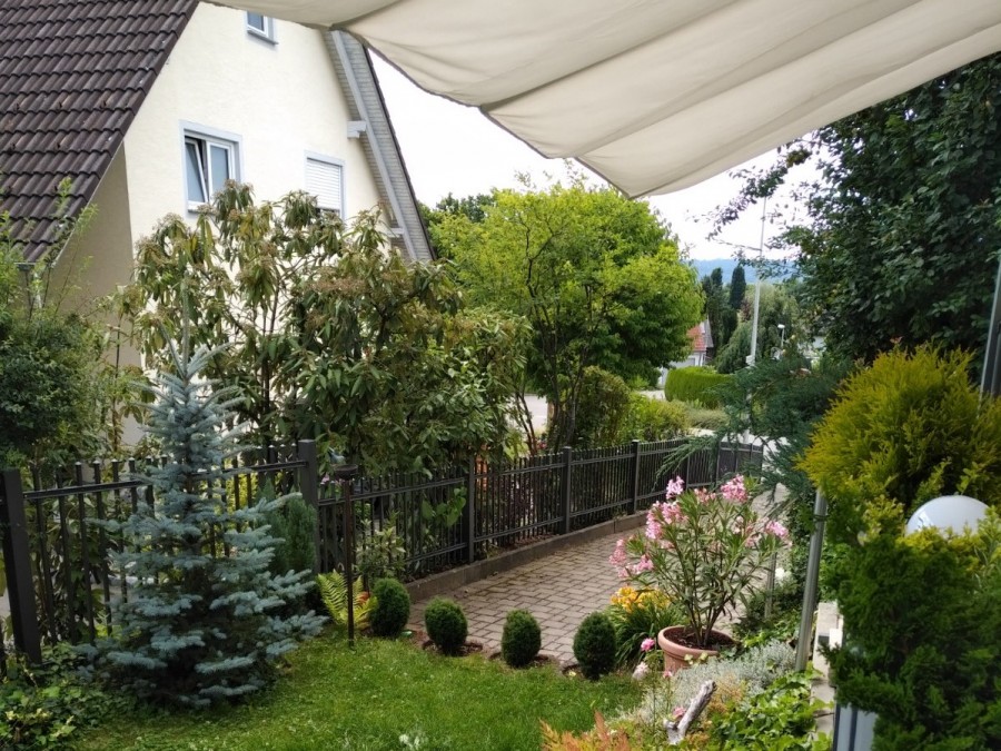 Gepflegtes Ein – oder Zweifamilienhaus mit zusätzlicher Ausbaureserve in Dachgeschoß, 88255 Baindt, Einfamilienhaus