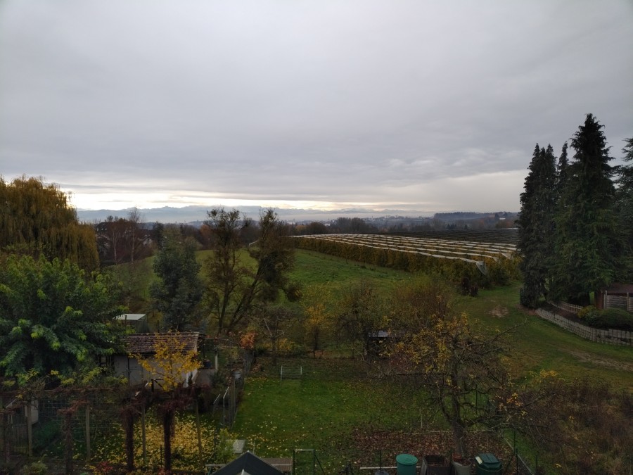 Kompakte 4-Zimmer Dachgeschosswohnung mit schönem Südbalkon in Friedrichshafen-Ailingen, 88048 Friedrichshafen, Etagenwohnung