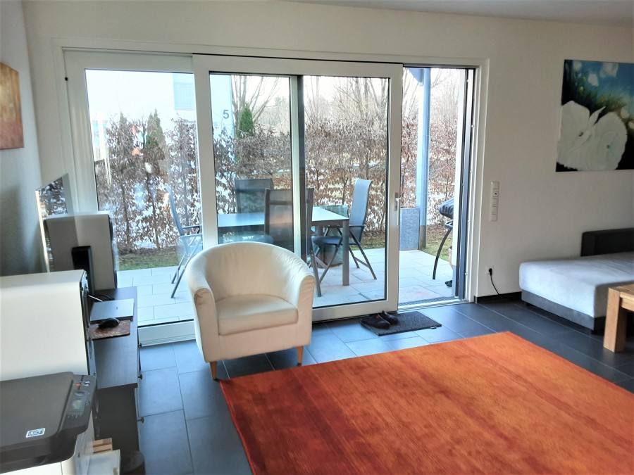 Großzügige und neuwertige 2-Zimmer Erdgeschosswohnung mit Gartenanteil in Weingarten, 88250 Weingarten, Erdgeschosswohnung