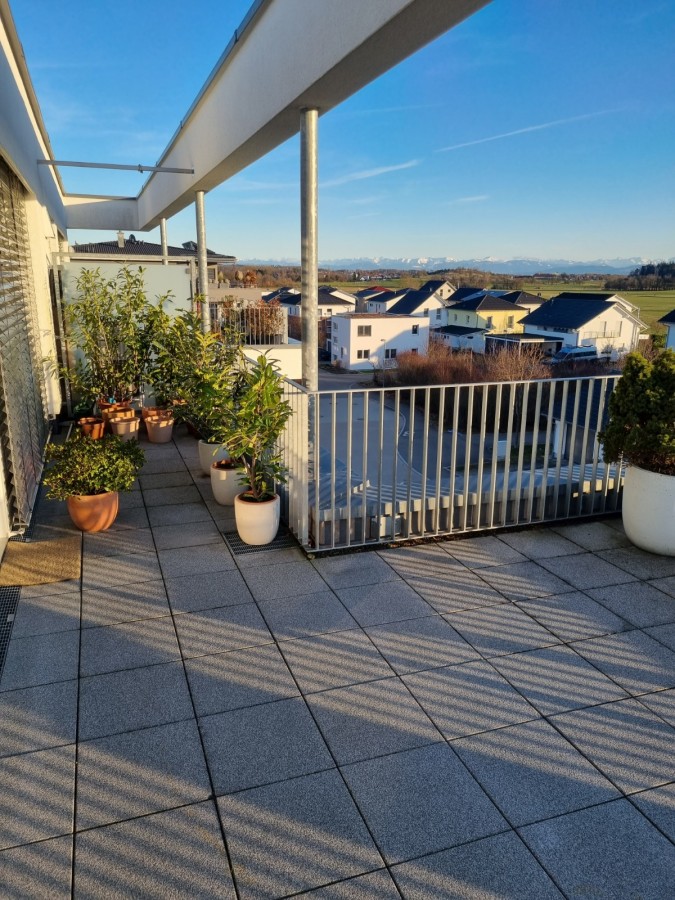 Neuwertige 2-Zimmer Penthouse Wohnung mit tollem Ausblick
am Südende von Markdorf, 88677 Markdorf, Penthousewohnung